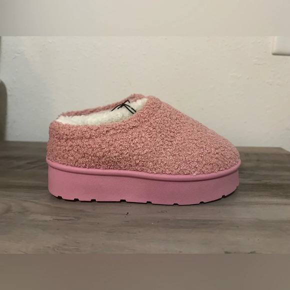 Love 83 Little & Big Girls Teddy Sherpa Scuff Platform Slipper, Size 12, NWT - Picture 5 of 9